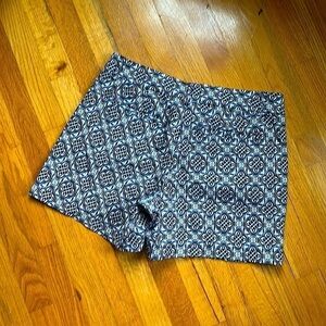 Crown & Ivy Navy White Print Shorts Size 6